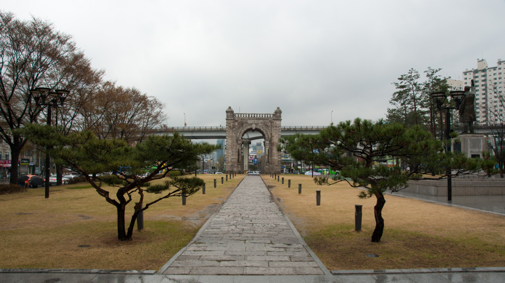Independence Gate (Dongnimmun) in Independence Park, Seoul