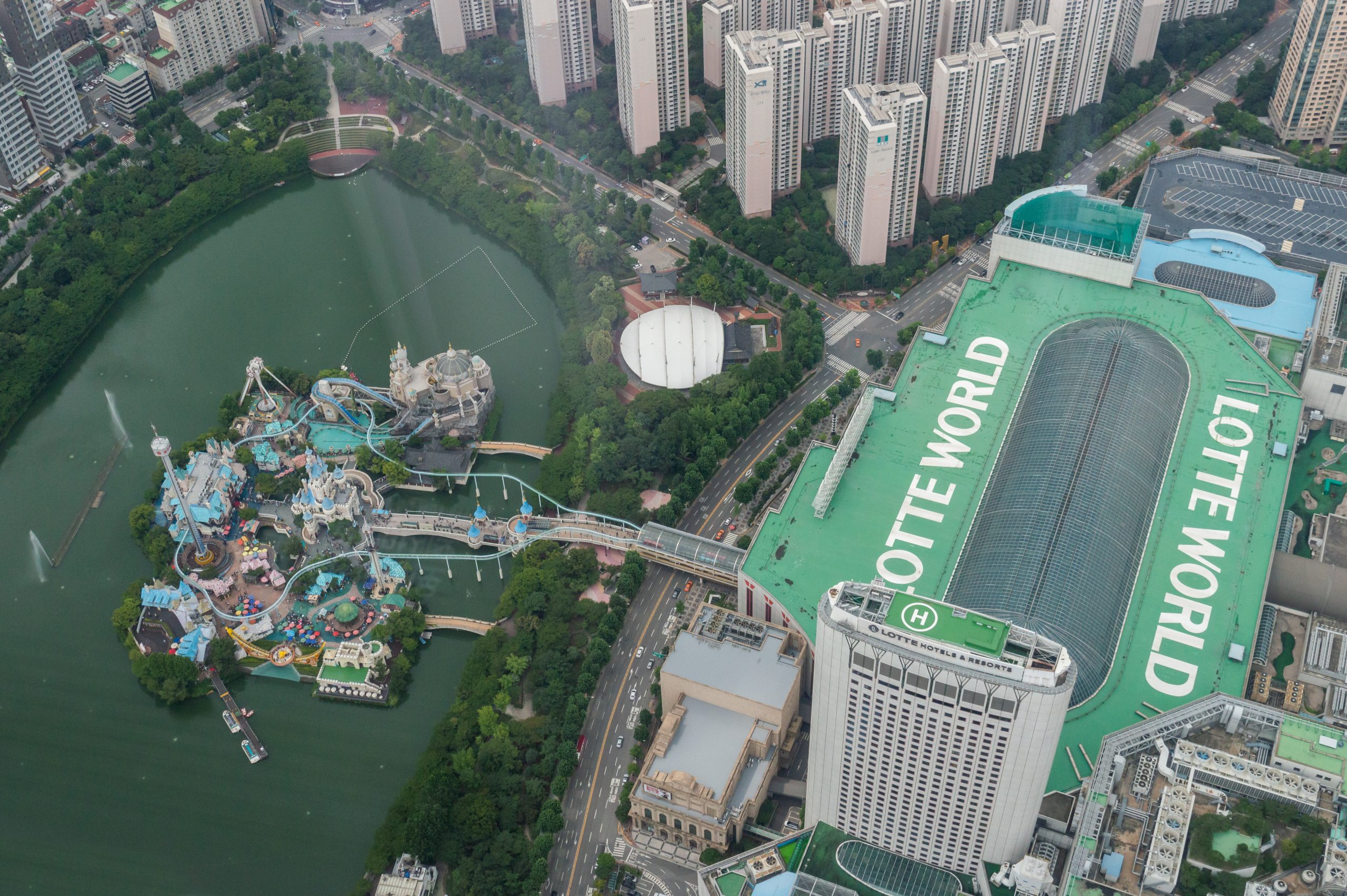 Magic Island on Seokchon Lake beside the Lotte World complex, aerial view
