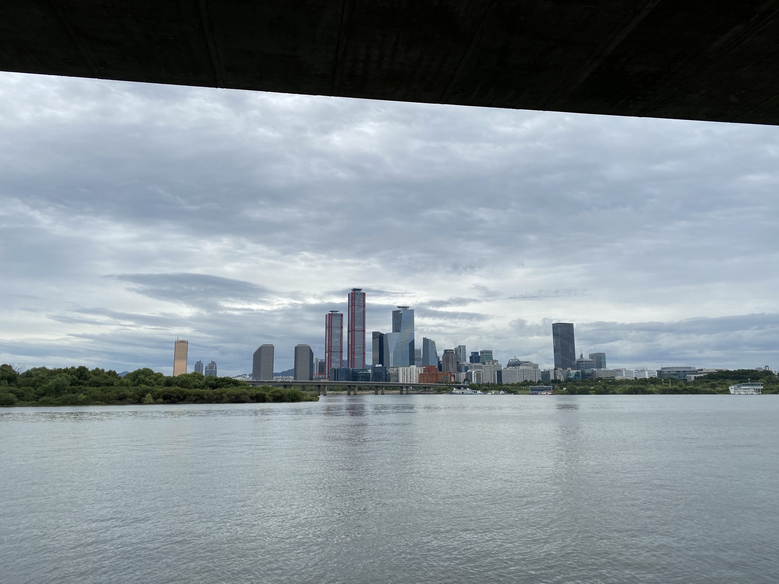 Yeouido skyline over the Han River with the Parc.1 towers housing The Hyundai Seoul