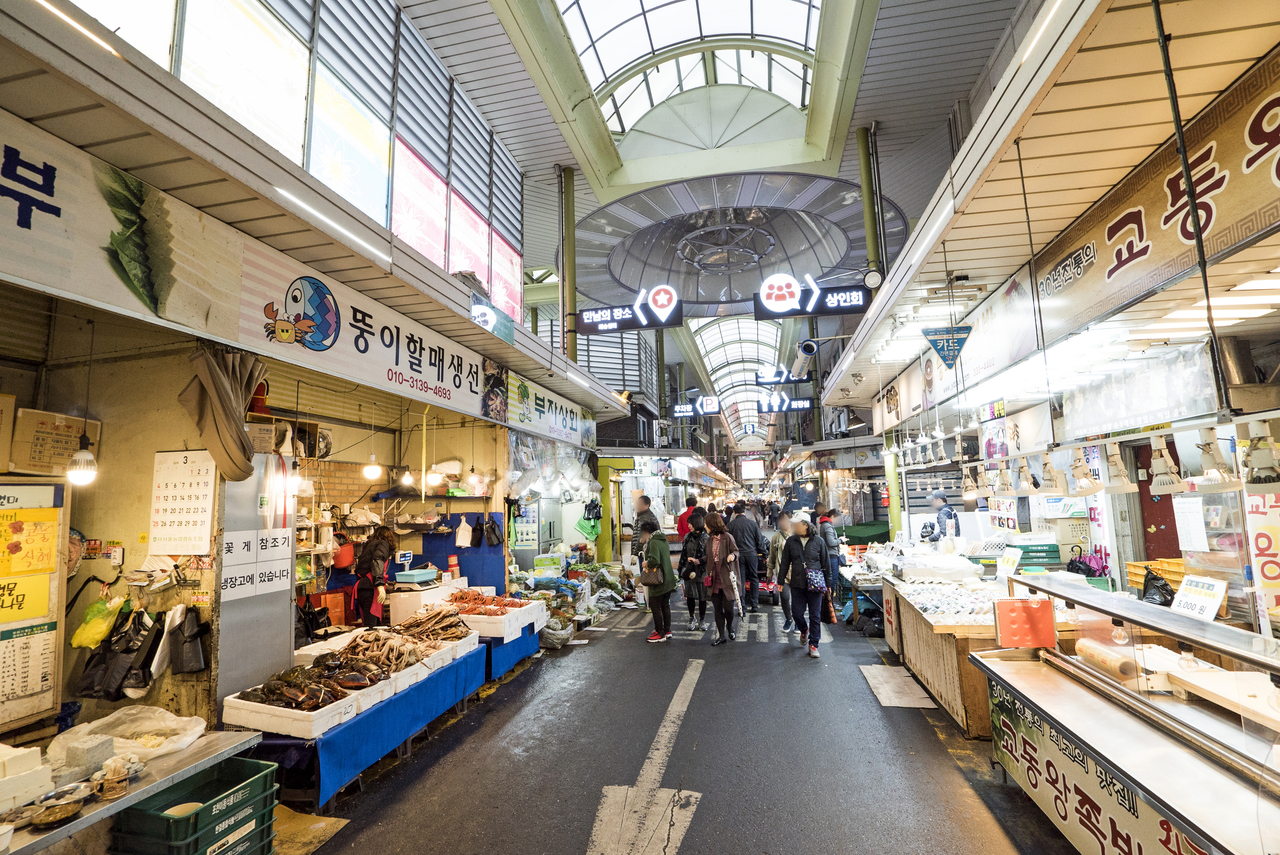 Covered arcade interior at Mangwon Market, Seoul
