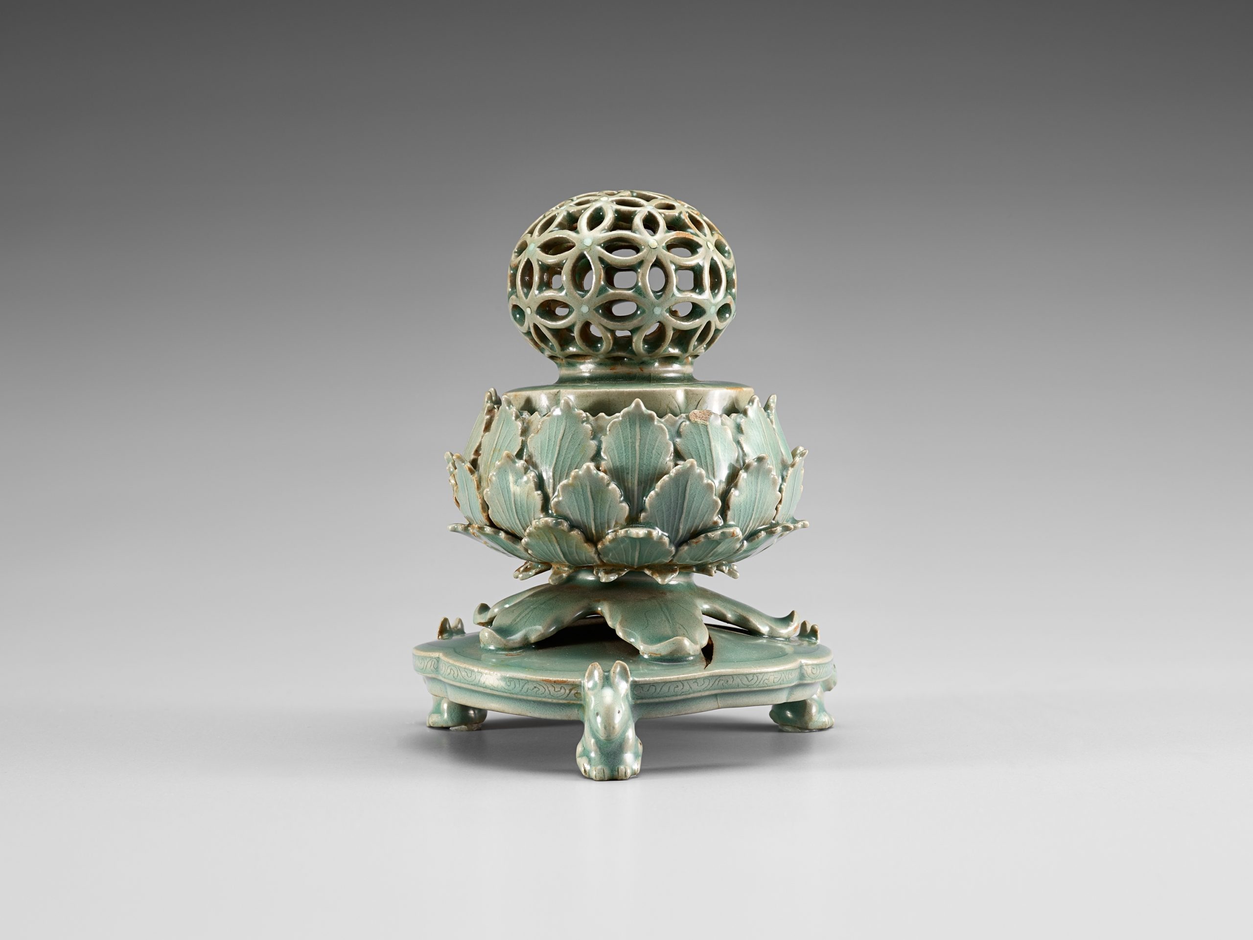 Goryeo celadon incense burner like those in Leeum Museum collection