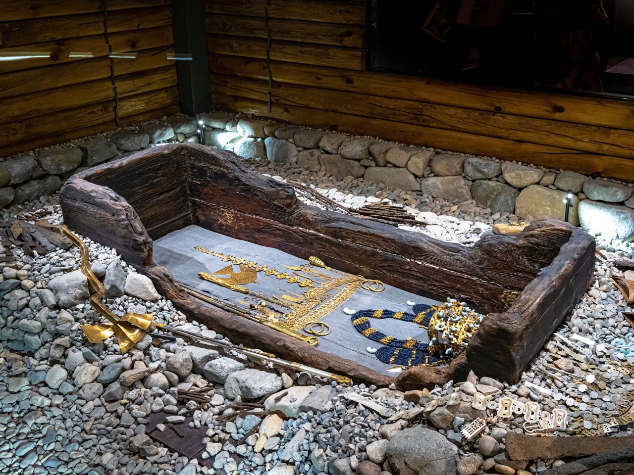 Coffin chamber exhibit inside Cheonmachong tomb at Daereungwon