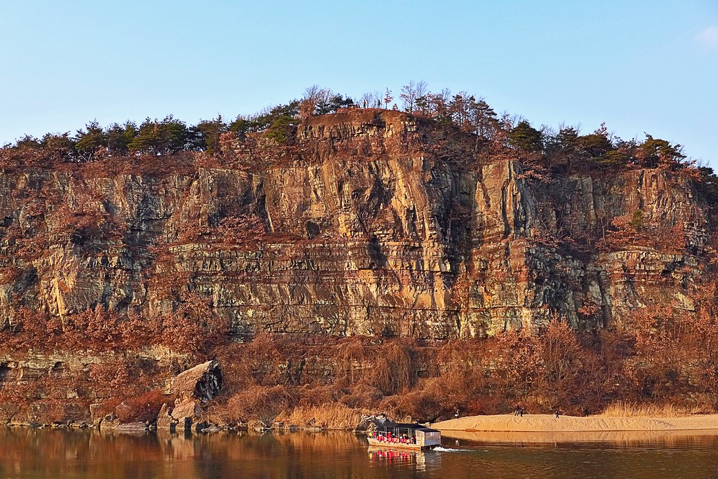 Buyongdae cliff across the river from Hahoe Folk Village